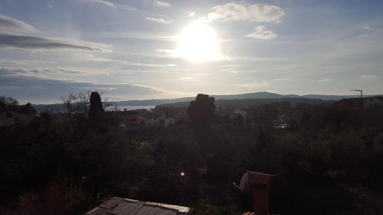 Istrska Kamnita Hisa Soncni *